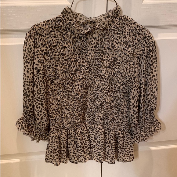 vestique Tops - VESTIQUE 🐆 M